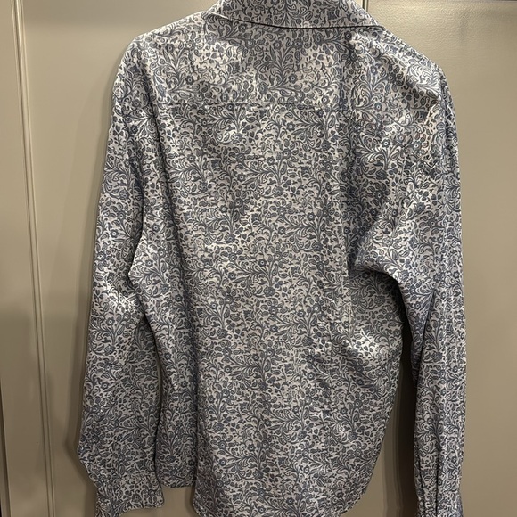 Robert Graham paisley/floral button down shirt. Lg - Picture 6 of 6